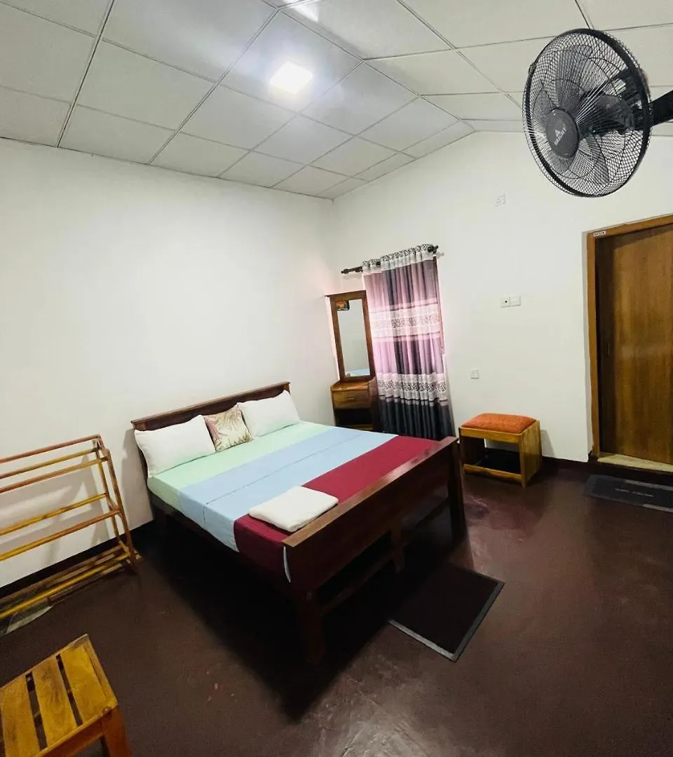 Lake Classical Guest House Kandy Sri Lanka