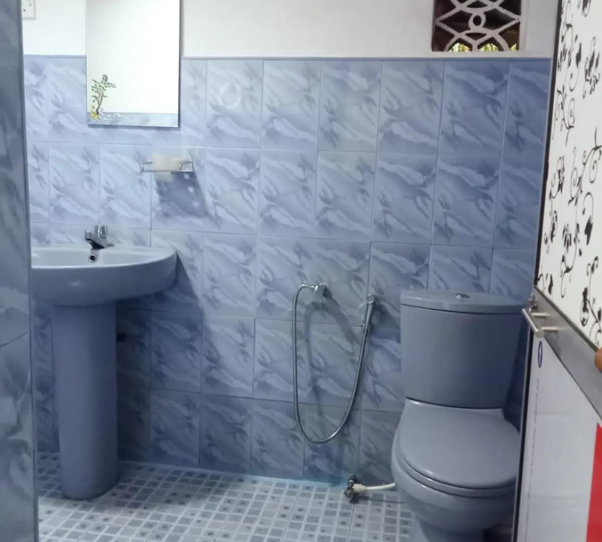 Lake Classical Guest House كاندي