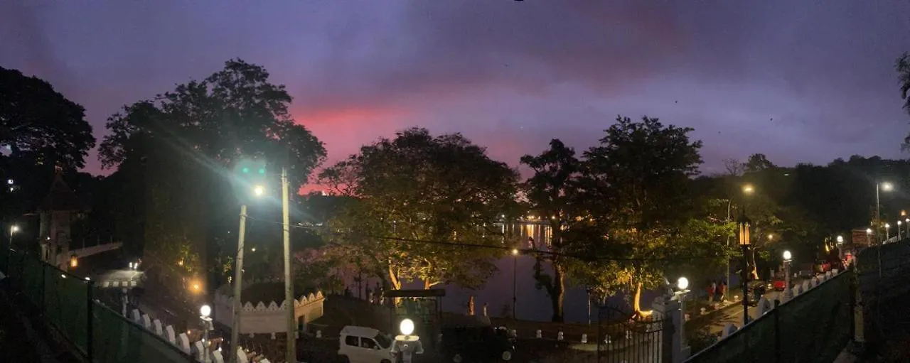 Lake Classical Guest House Kandy 0*,
