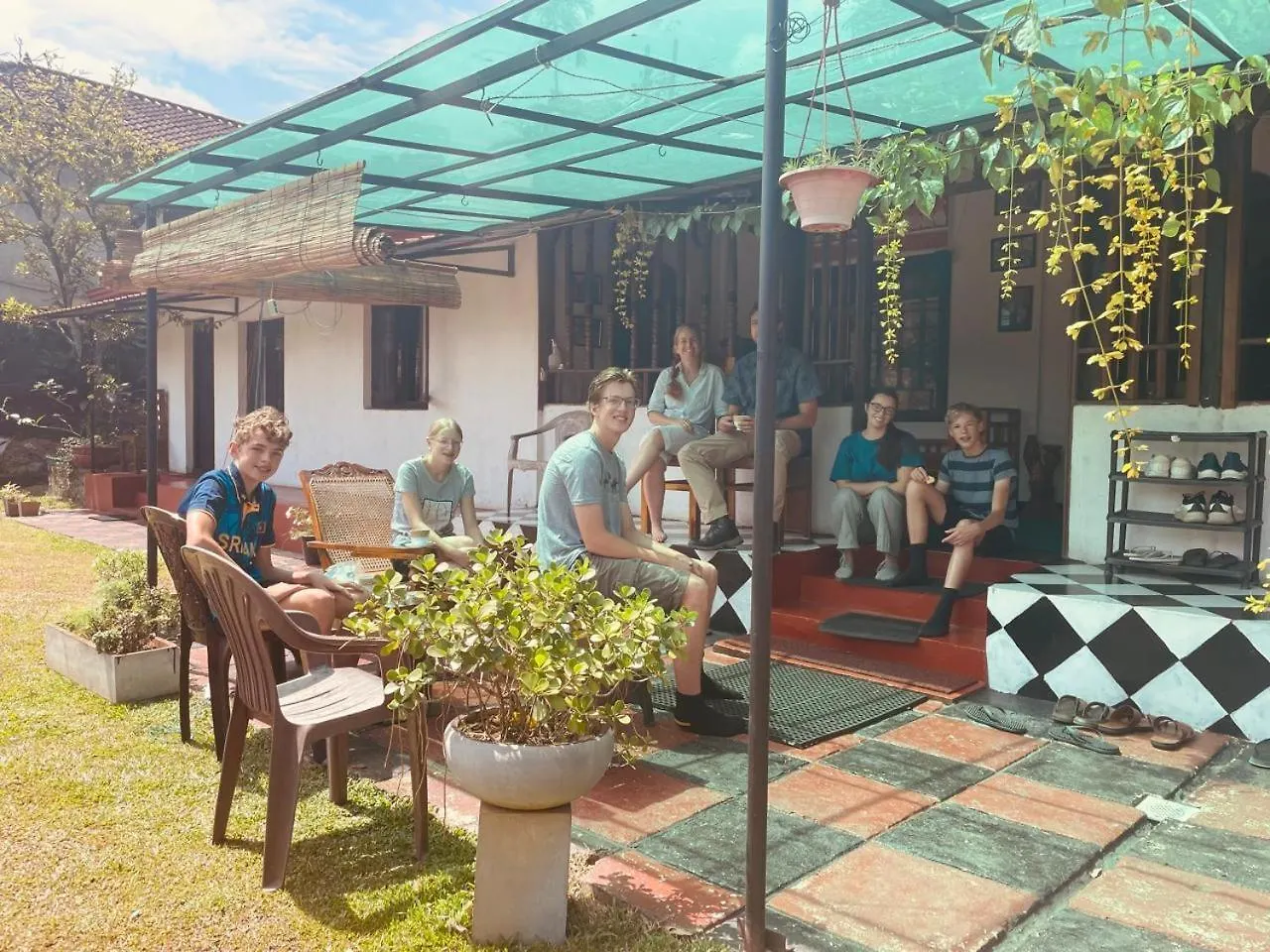 Lake Classical Guest House Канди