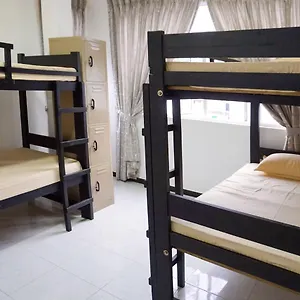 https://white-rose-hostel.negombohotels.net